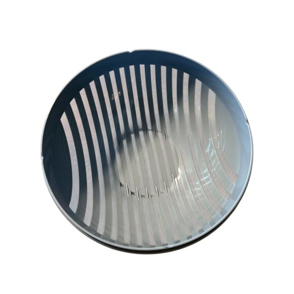 Pampered Chef Salad Cutting Bowl Storage Bowl With Lid & Compartments Unused - Picture 5 of 6